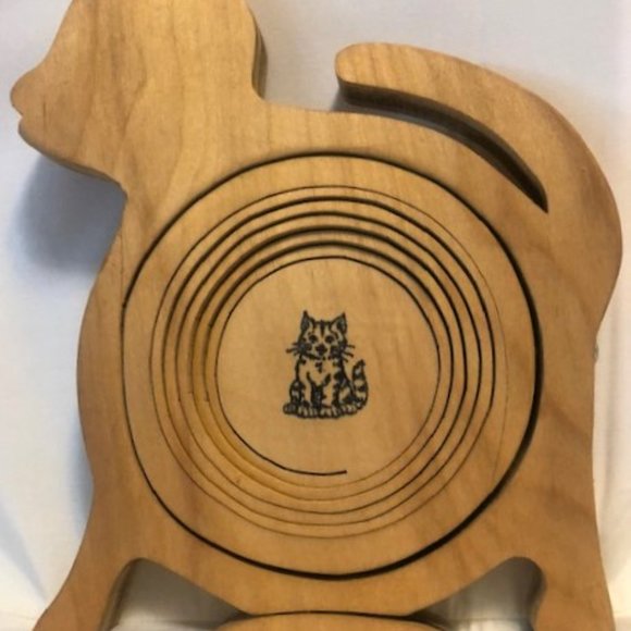 Never-Used Handcrafted Collapsible Wooden Basket - Picture 2 of 7